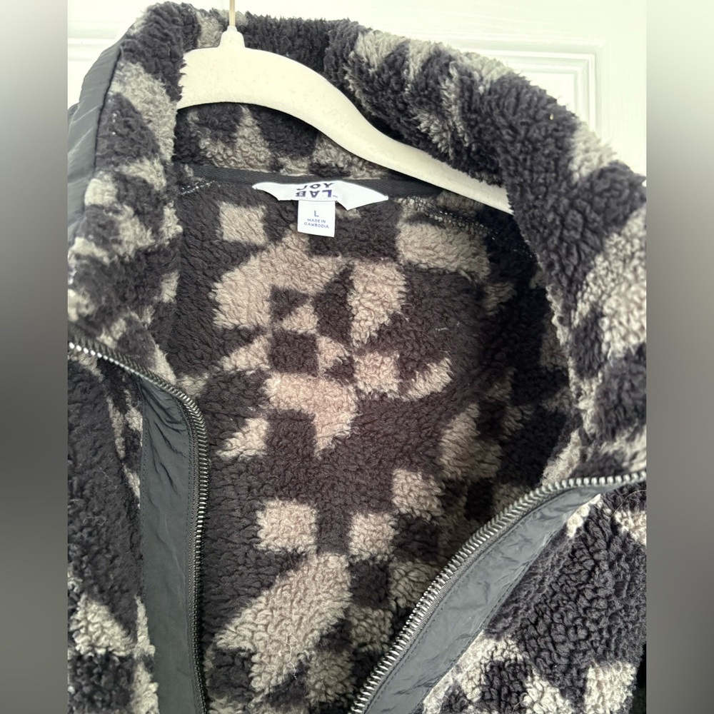 JoyLab Jacket - Picture 2 of 6